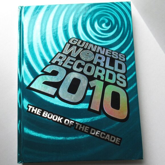 2010 Guinness Book of World Records - Picture 1 of 5
